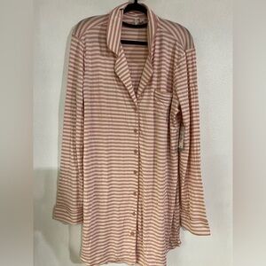Nordstrom‘s sleepwear tunic, long sleeve size L NWT pink stripe soft comfort